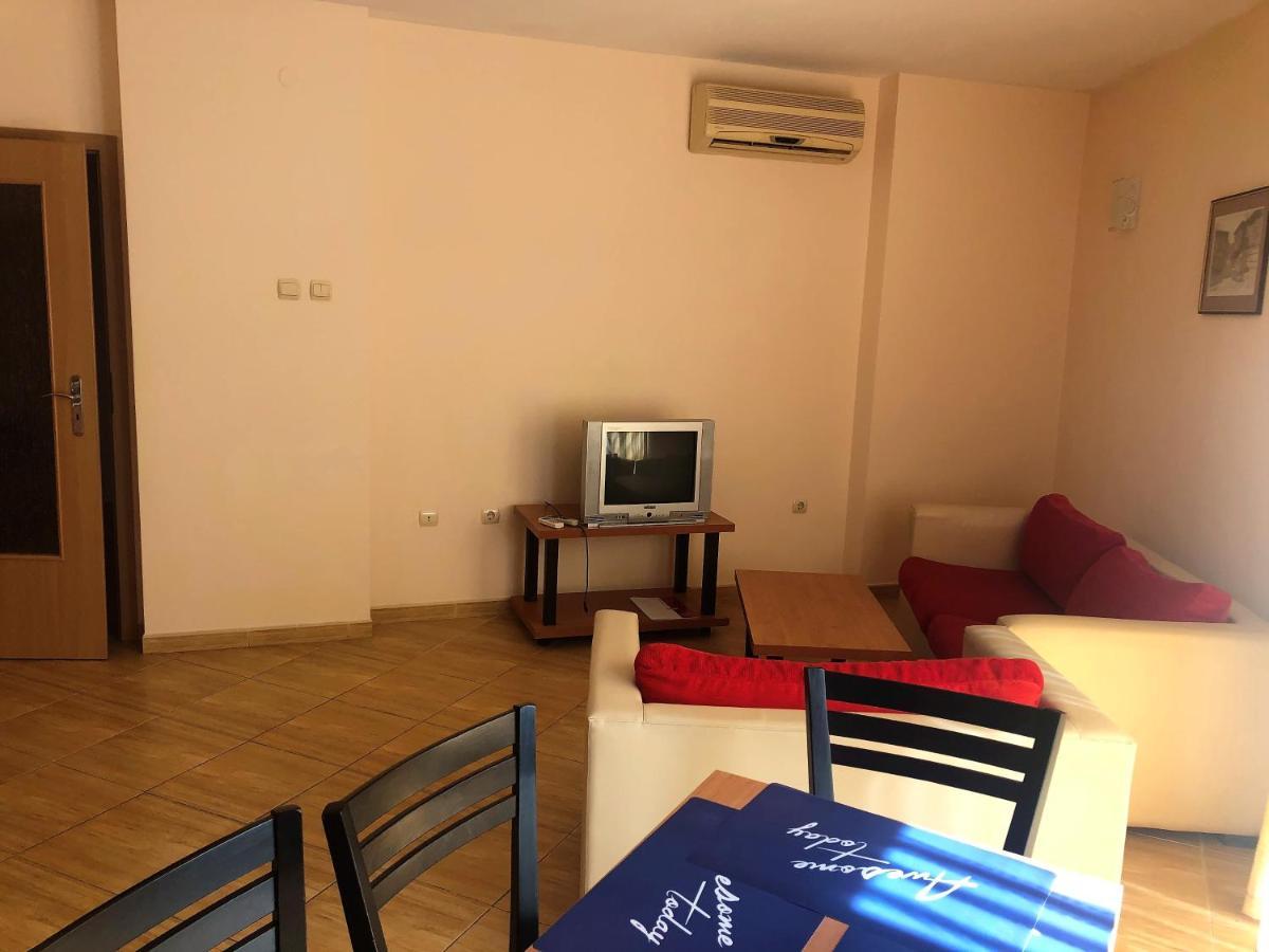 Complex Golden Dreams Aparthotel Pantai Sunny Luaran gambar
