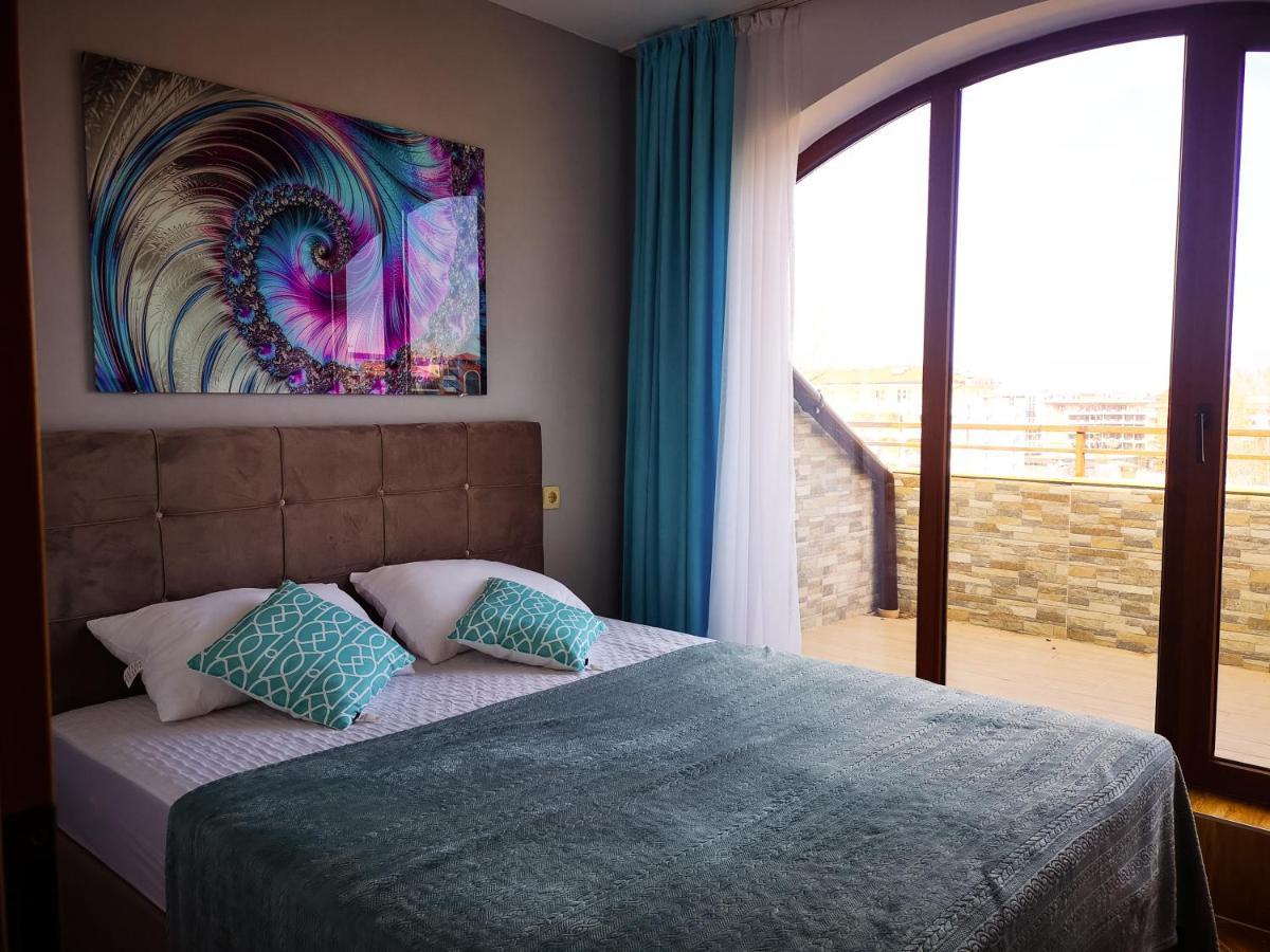 Complex Golden Dreams Aparthotel Pantai Sunny Luaran gambar