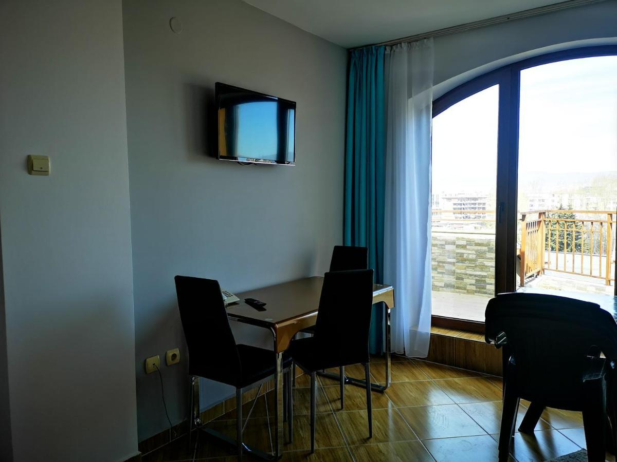 Complex Golden Dreams Aparthotel Pantai Sunny Luaran gambar