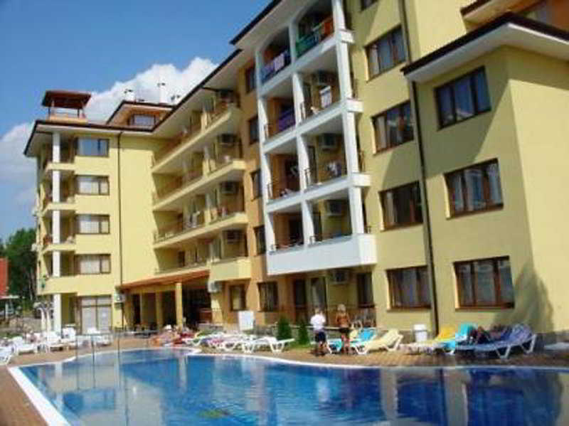 Complex Golden Dreams Aparthotel Pantai Sunny Luaran gambar