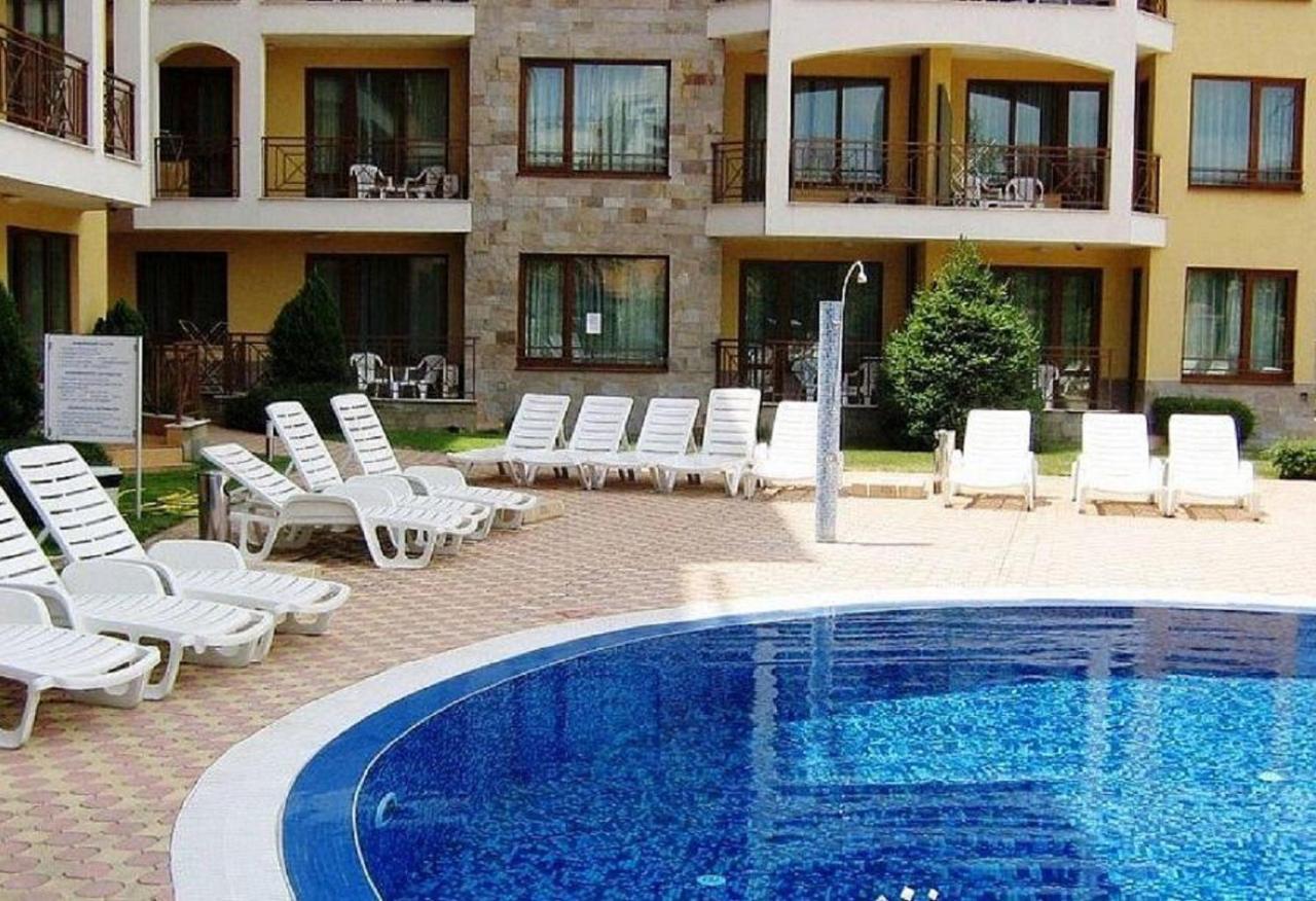 Complex Golden Dreams Aparthotel Pantai Sunny Luaran gambar