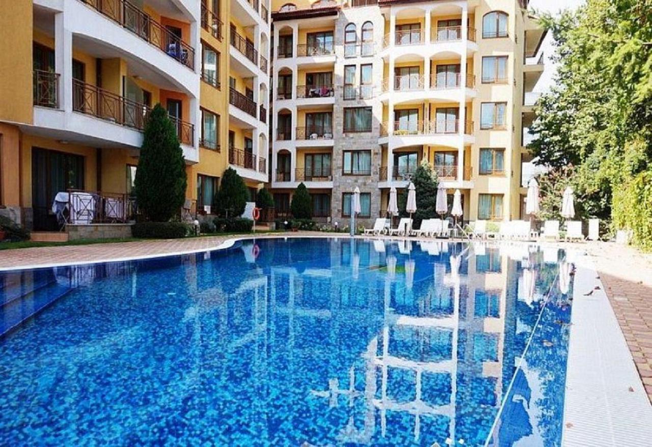 Complex Golden Dreams Aparthotel Pantai Sunny Luaran gambar