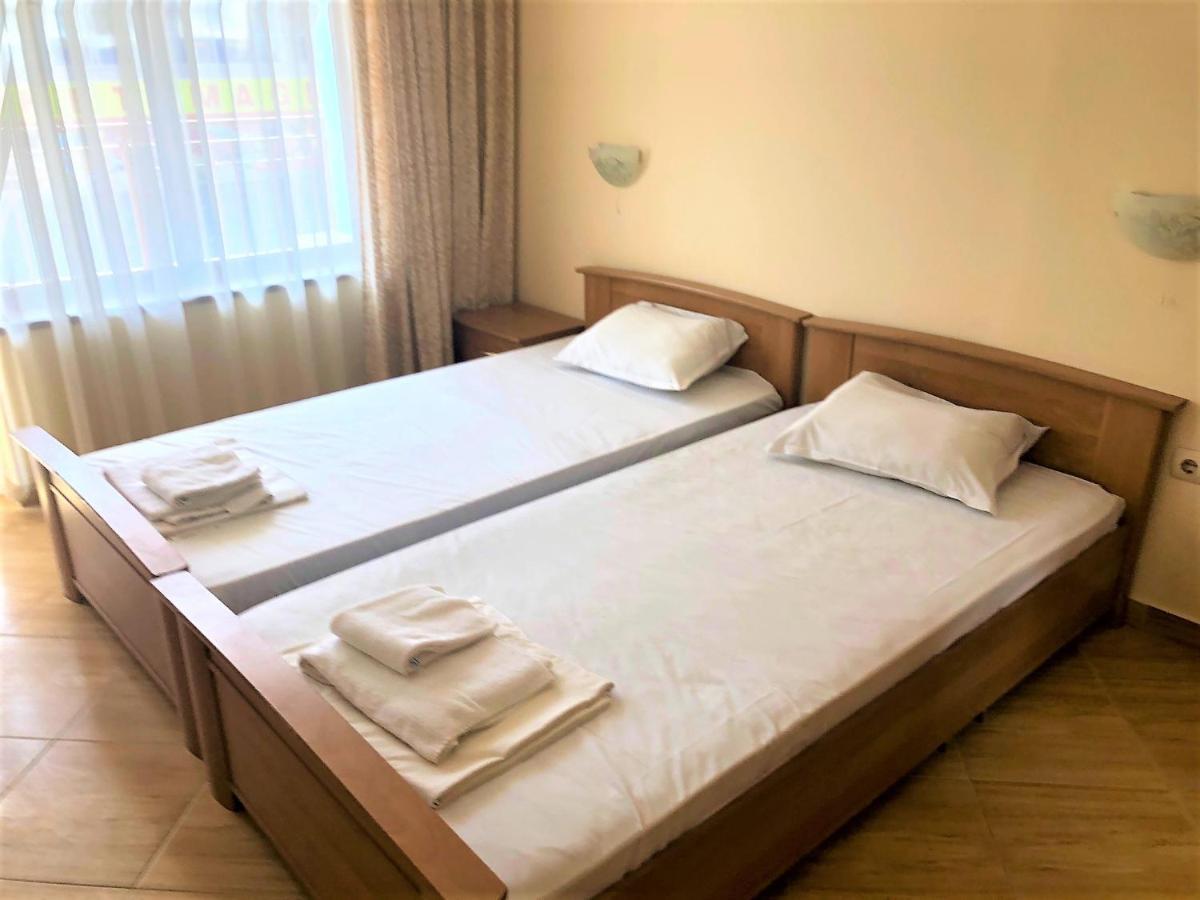 Complex Golden Dreams Aparthotel Pantai Sunny Luaran gambar