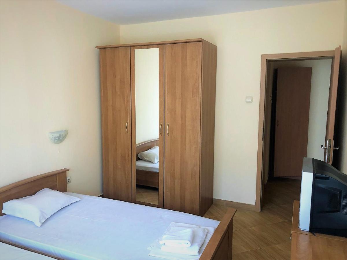 Complex Golden Dreams Aparthotel Pantai Sunny Luaran gambar