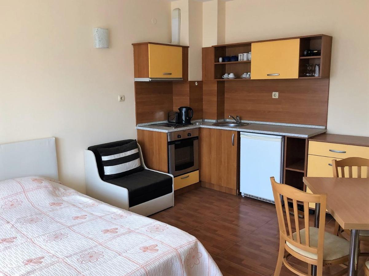 Complex Golden Dreams Aparthotel Pantai Sunny Luaran gambar