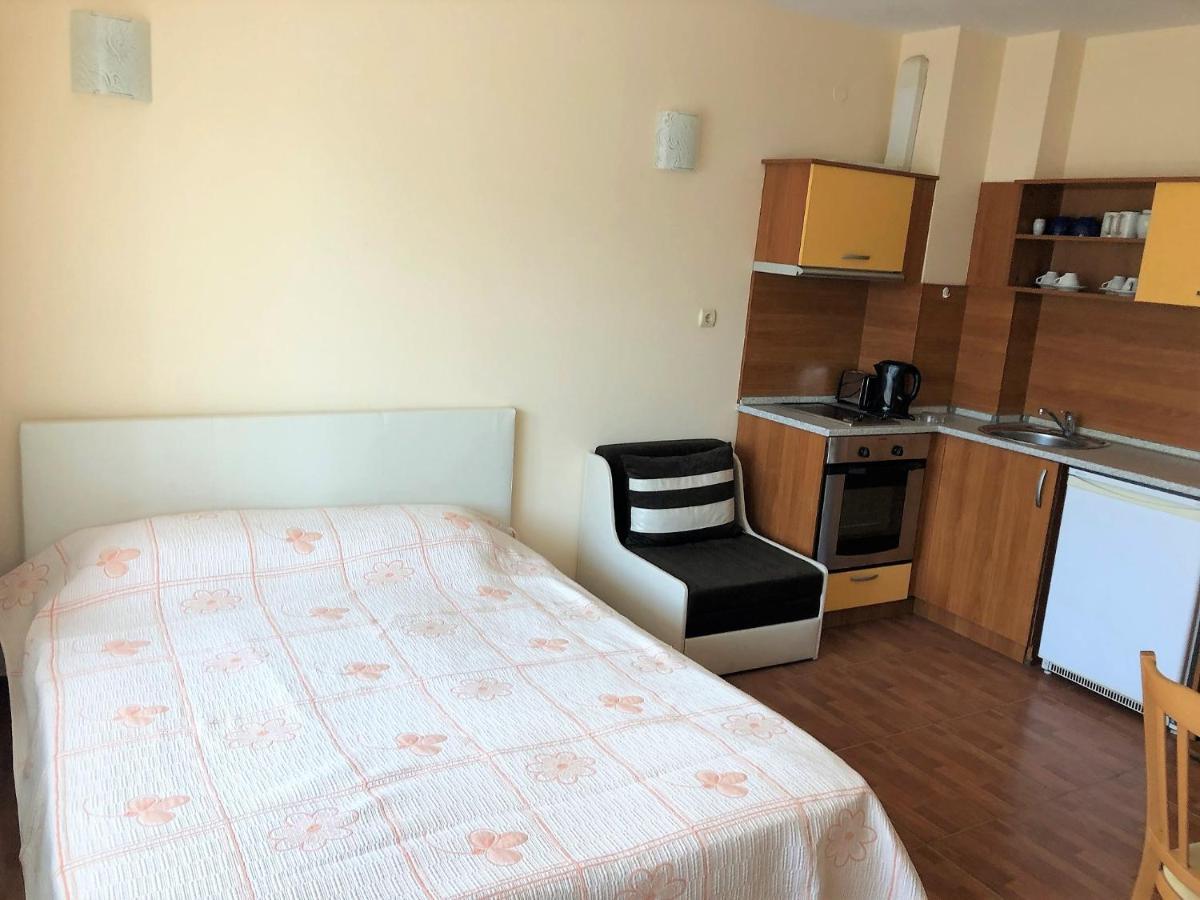 Complex Golden Dreams Aparthotel Pantai Sunny Luaran gambar