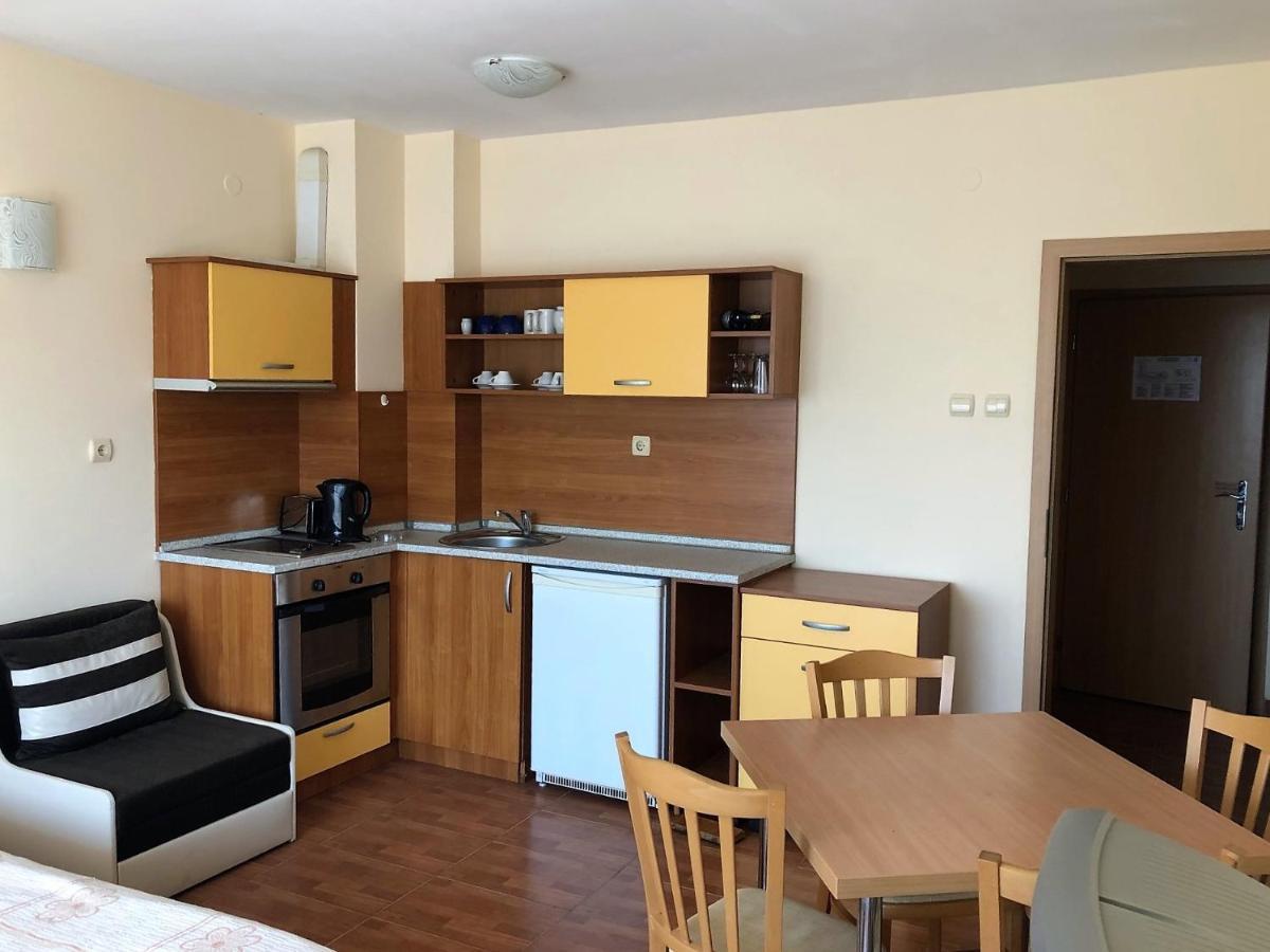 Complex Golden Dreams Aparthotel Pantai Sunny Luaran gambar
